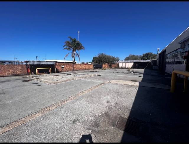 1,450M² FACTORY TO LET IN ALRODE